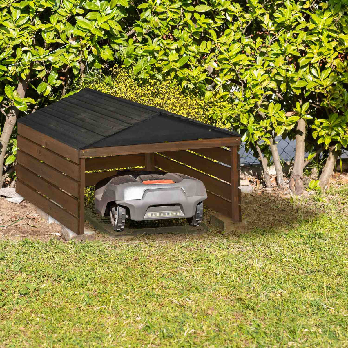 Wooden Robotic Lawn Mower Garage – Weather Protection