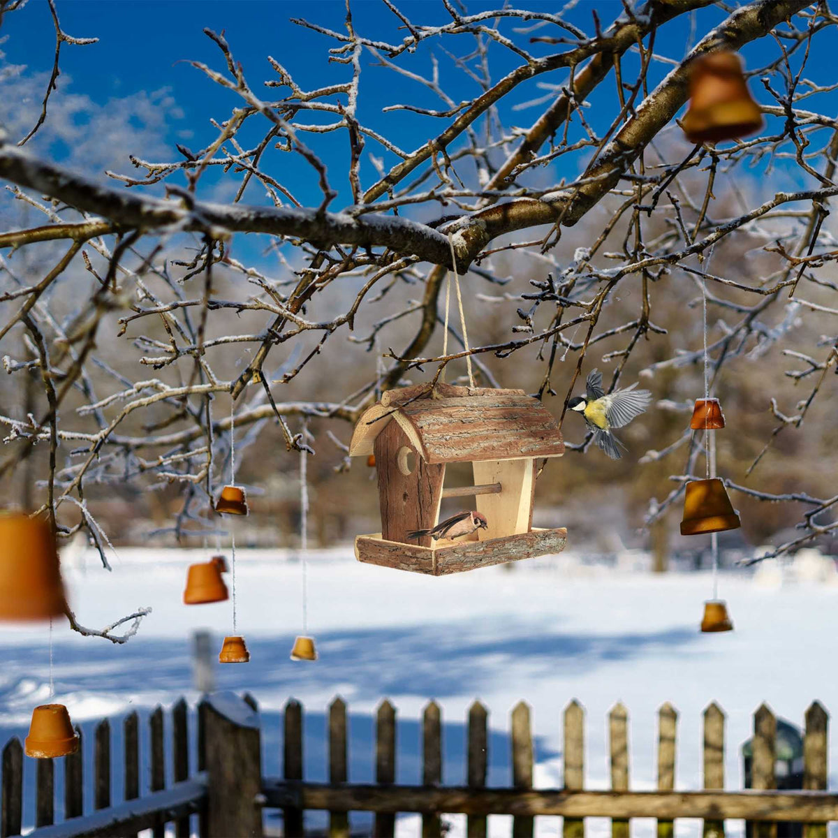 Wooden bird feeder with suspension