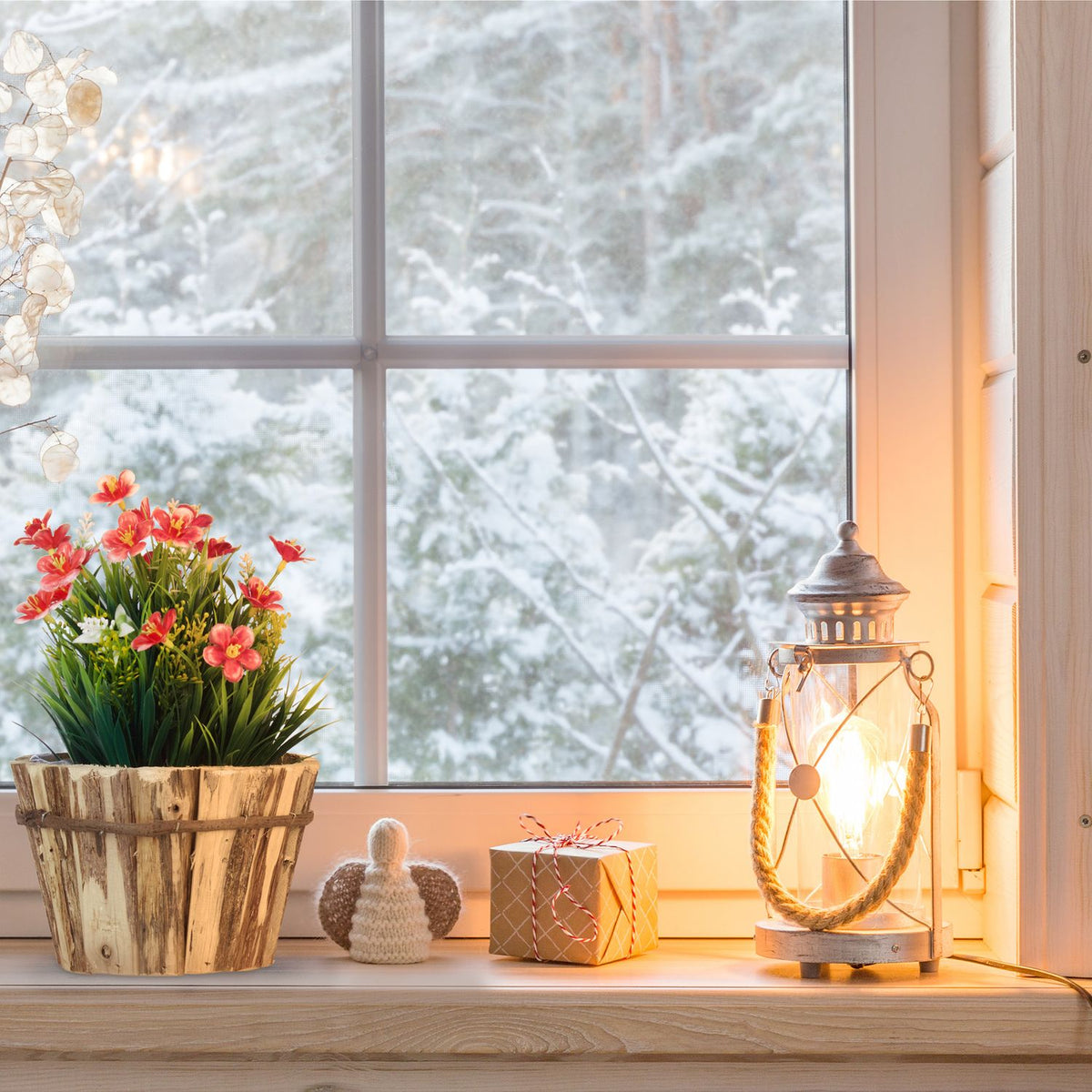 Wooden flower pot in 3 sizes