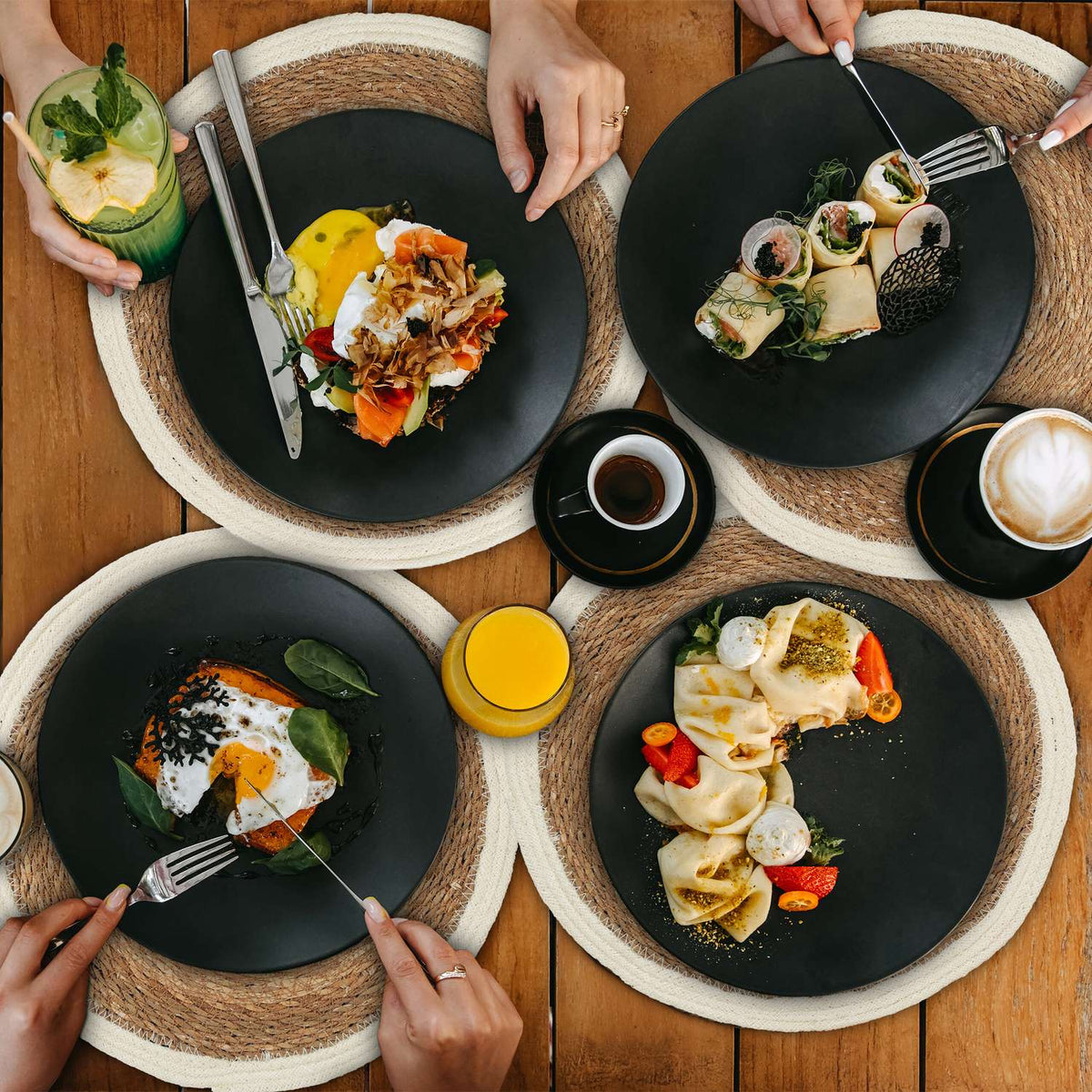 Woven placemats 4 parts