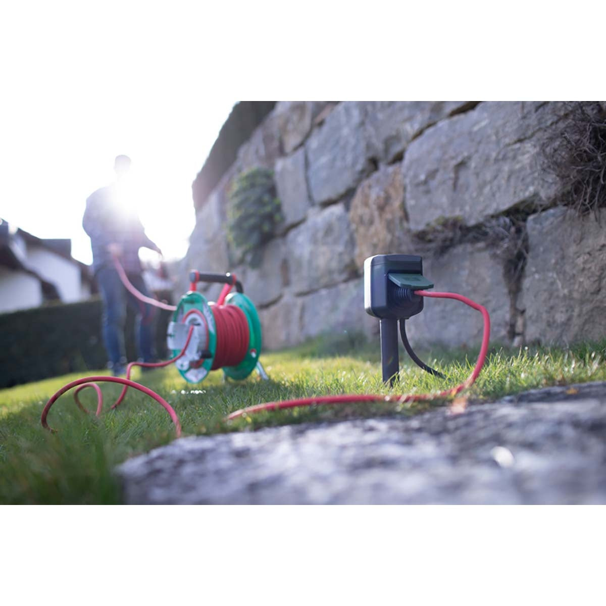 brennenstuhl®Connect WIFI smart outdoor socket 2-way / smart outdoor socket IP44 with ground spike and mounting plate