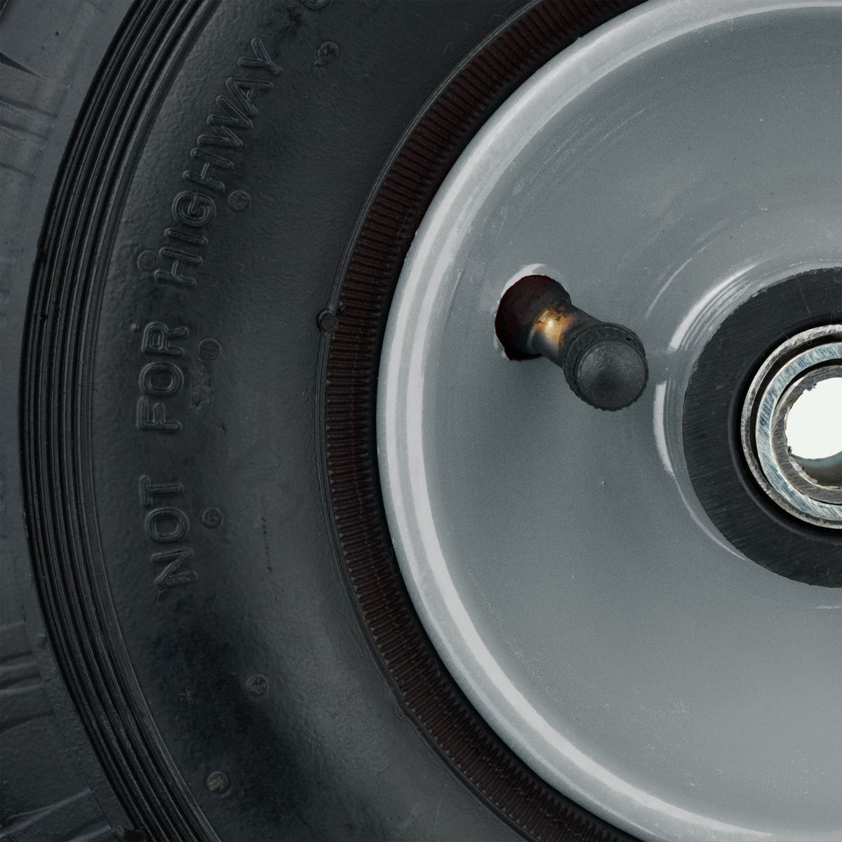 set of 2 wheels for pick-up trucks 3.00-4 steel rim